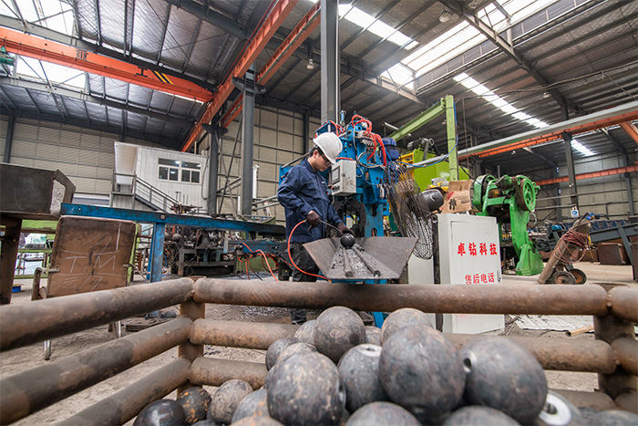 咸阳网架配件-螺栓球加工车间